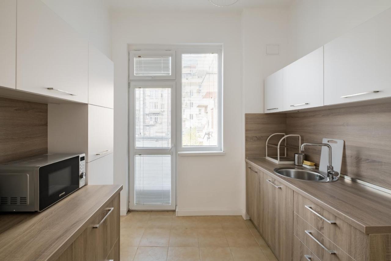 Spacious 3 Bedroom In Sofia's Center Sofia