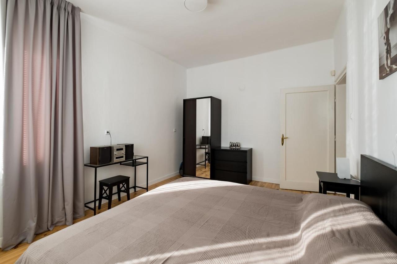 Spacious 3 Bedroom In Sofia's Center Sofia